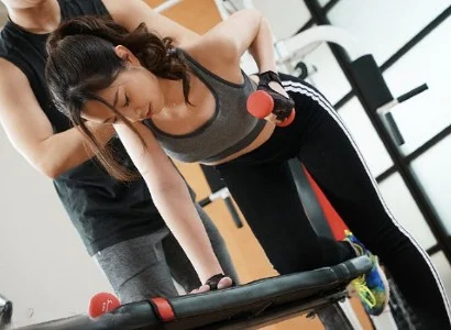 Người phụ nữ thiếu thốn tình dục với anh PT số hưởng chén nhau ngấu nghiến